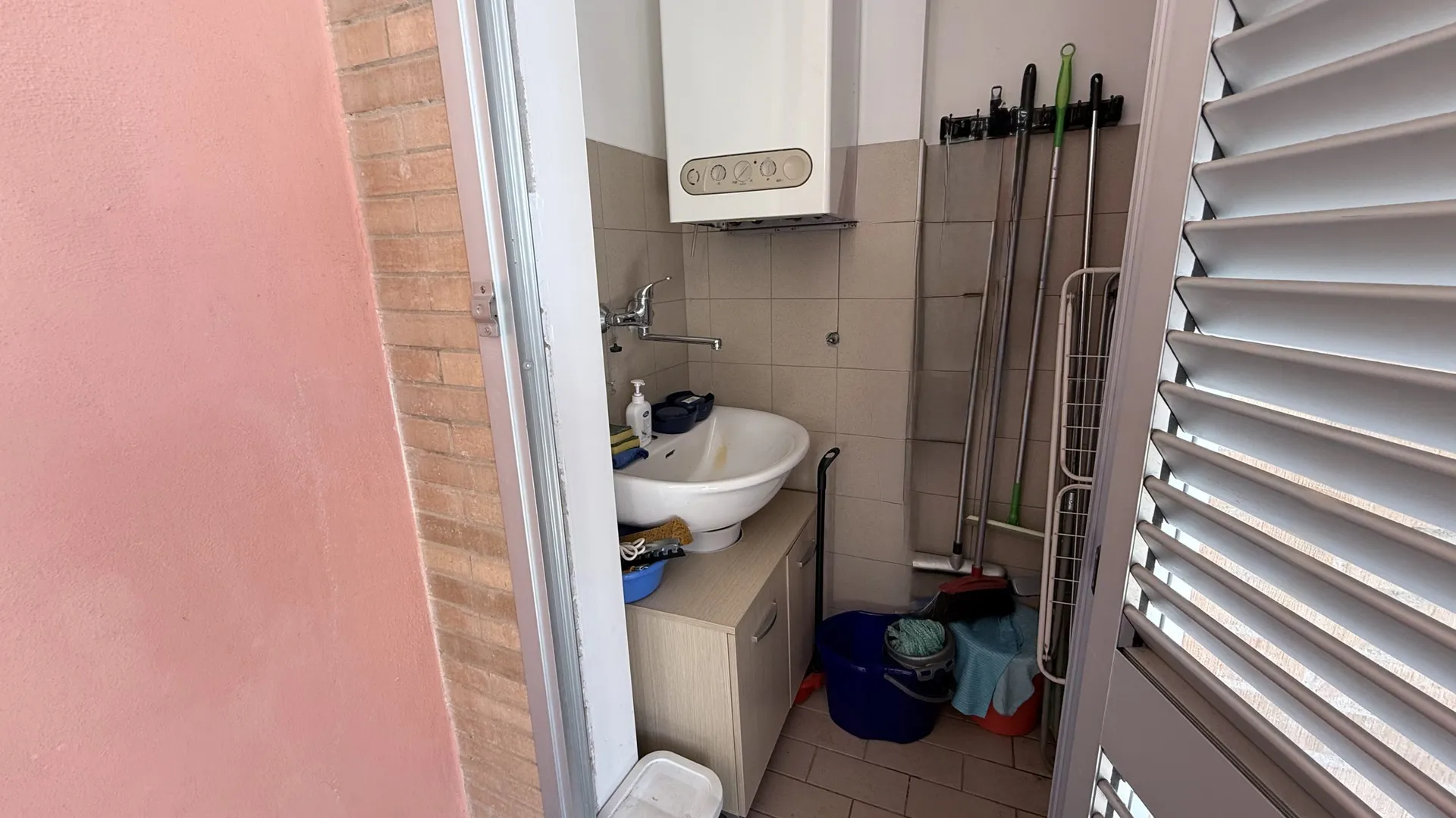 Luminoso appartamento duplex al primo e secondo piano di una palazzina realizzata recentemente in zona residenziale e ottimamente servita.