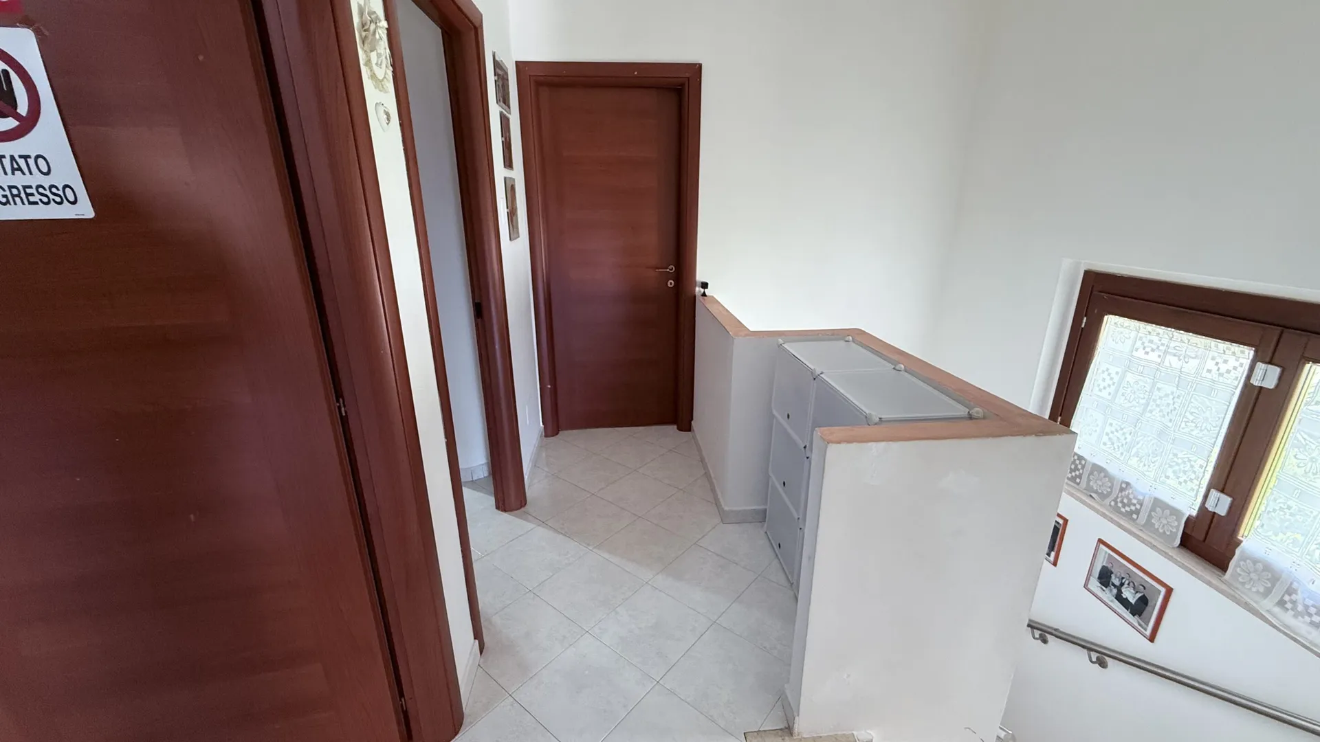 Luminoso appartamento duplex al primo e secondo piano di una palazzina realizzata recentemente in zona residenziale e ottimamente servita.
