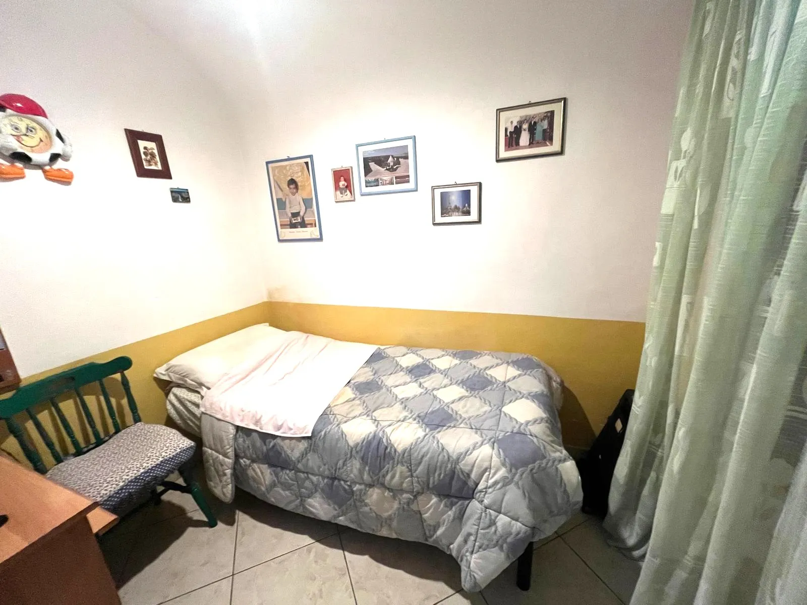 Casa indipendente affiancata, sviluppata su due livelli, in zona centralissima e ottimamente servita.