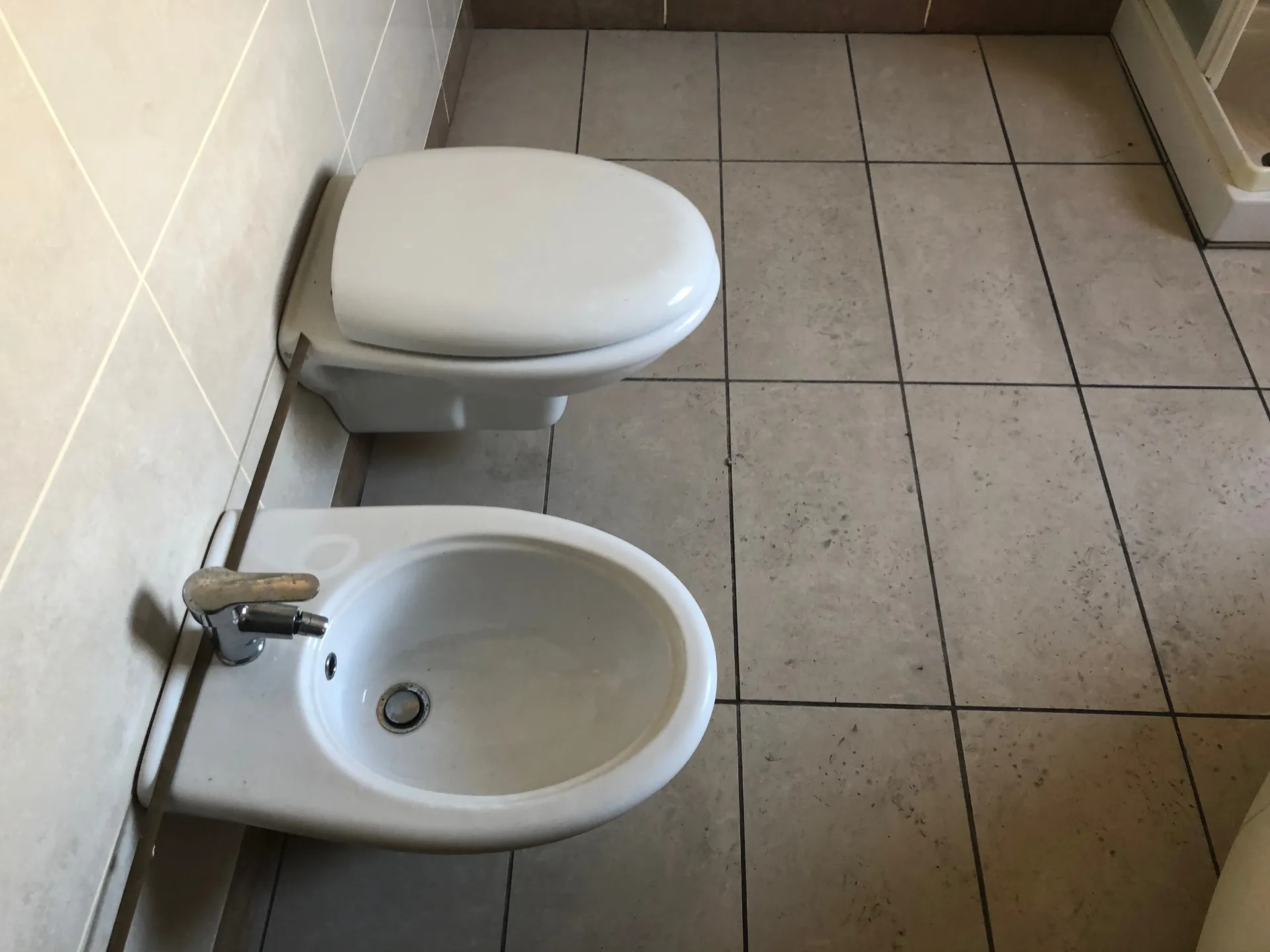 Terracielo in zona panoramica delle prima periferia vastese, ben collegata ai servizi primari.